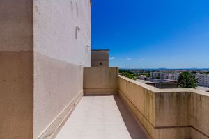 Image 34 - 193574