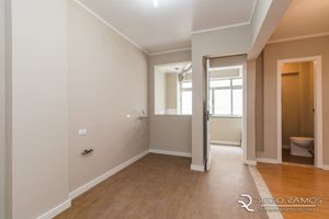Image 4 - 193628