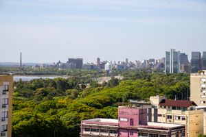 Image 7 - 193677