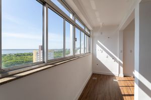 Image 13 - 193677