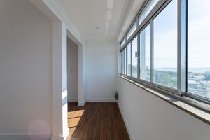 Image 16 - 193677