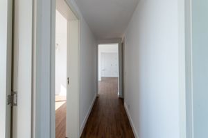 Image 31 - 193677