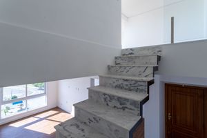 Image 33 - 193677