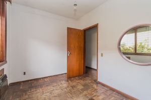 Image 13 - 193685