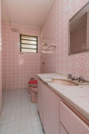 Image 19 - 193685