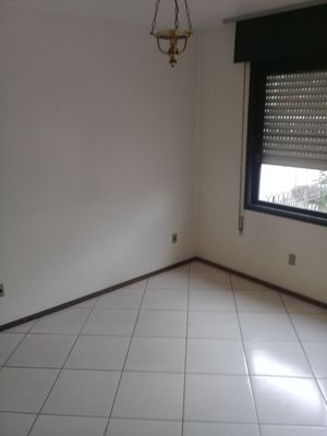 Image 7 - 193700