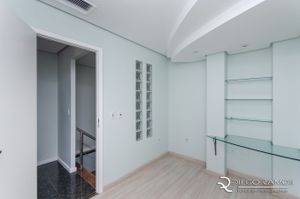 Image 12 - 193925