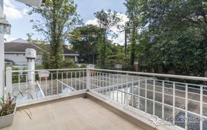 Image 26 - 193977