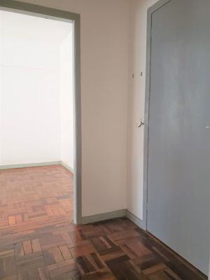 Image 10 - 193987