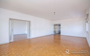 Image 6 - 194053