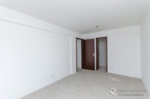 Image 5 - 194124