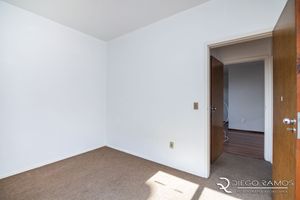 Image 9 - 194339