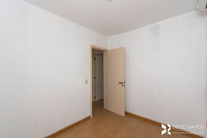 Image 12 - 194357