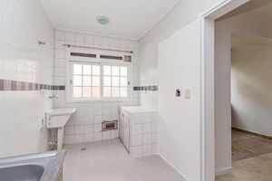 Image 7 - 194480