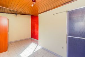 Image 31 - 194550