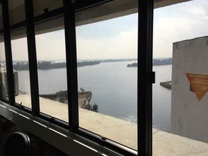 Image 8 - 194582