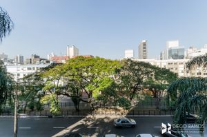 Image 8 - 194826