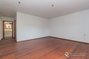 Image 18 - 194954