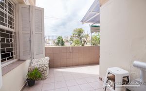 Image 3 - 195037