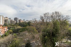 Image 17 - 195069