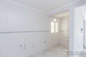 Image 9 - 195119