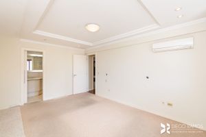 Image 35 - 195147