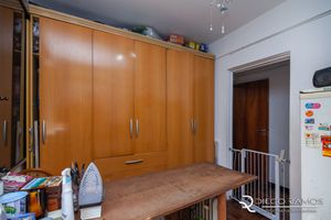 Image 9 - 195254