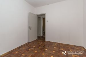 Image 4 - 195401
