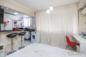 Image 1 - 195506