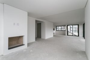Image 2 - 195519
