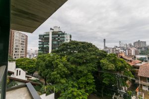 Image 6 - 195519