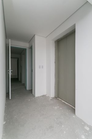 Image 7 - 195519