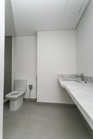 Image 14 - 195519