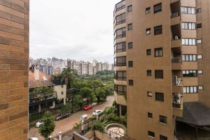 Image 22 - 195519