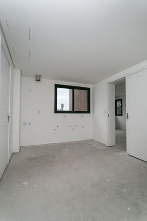 Image 32 - 195519