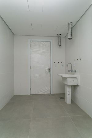 Image 33 - 195519
