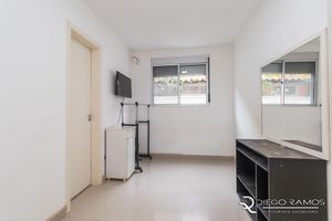 Image 11 - 195591