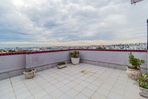 Image 29 - 195598