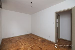 Image 4 - 195613