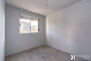 Image 11 - 195802