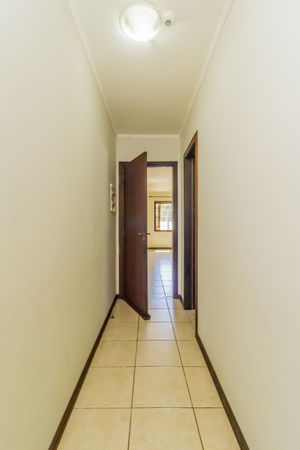 Image 19 - 195811