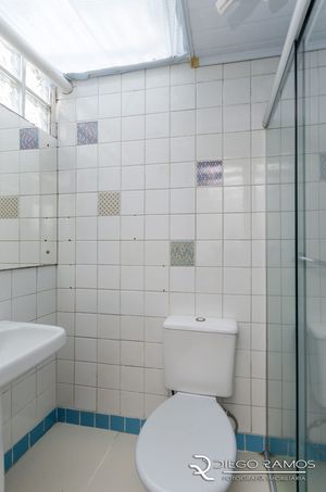 Image 12 - 195823