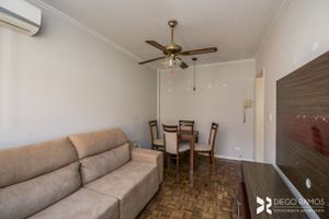 Image 4 - 196010