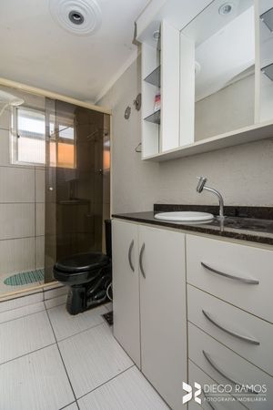 Image 11 - 196010
