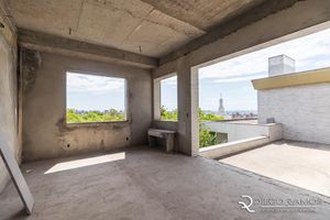 Image 12 - 196020