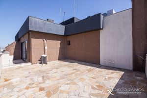 Image 6 - 196140