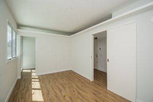 Image 9 - 196168