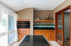 Image 10 - 196247
