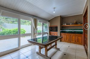 Image 9 - 196247