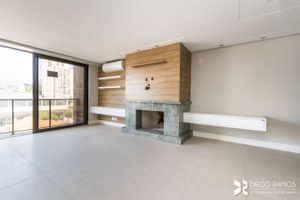 Image 6 - 196253